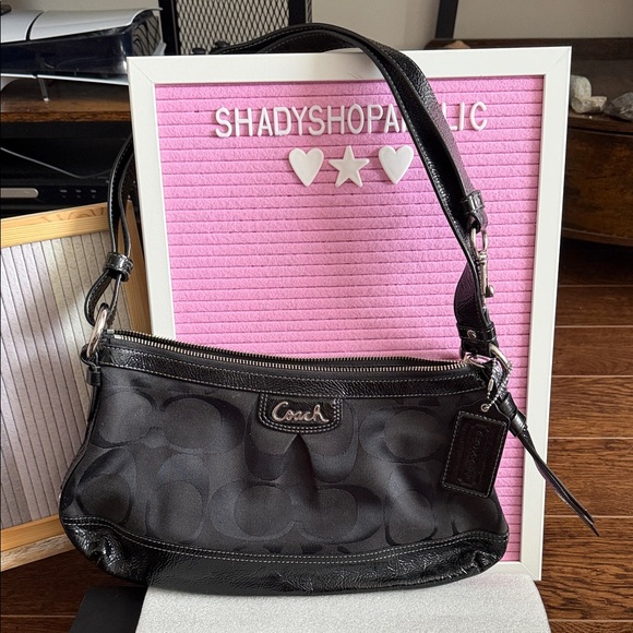 Coach Black Signature Shoulder Bag - Picture 2 of 8